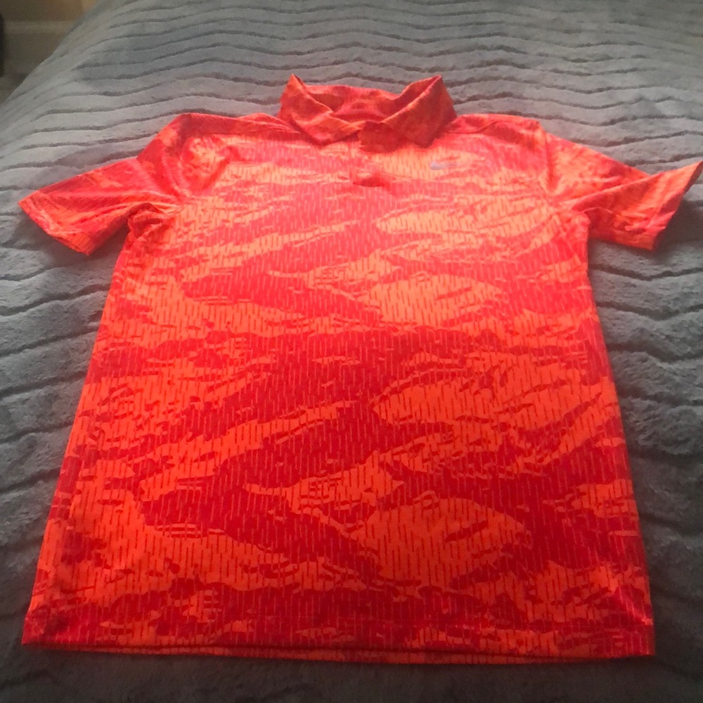 Nike Dri Fit golf shirt. Boys small